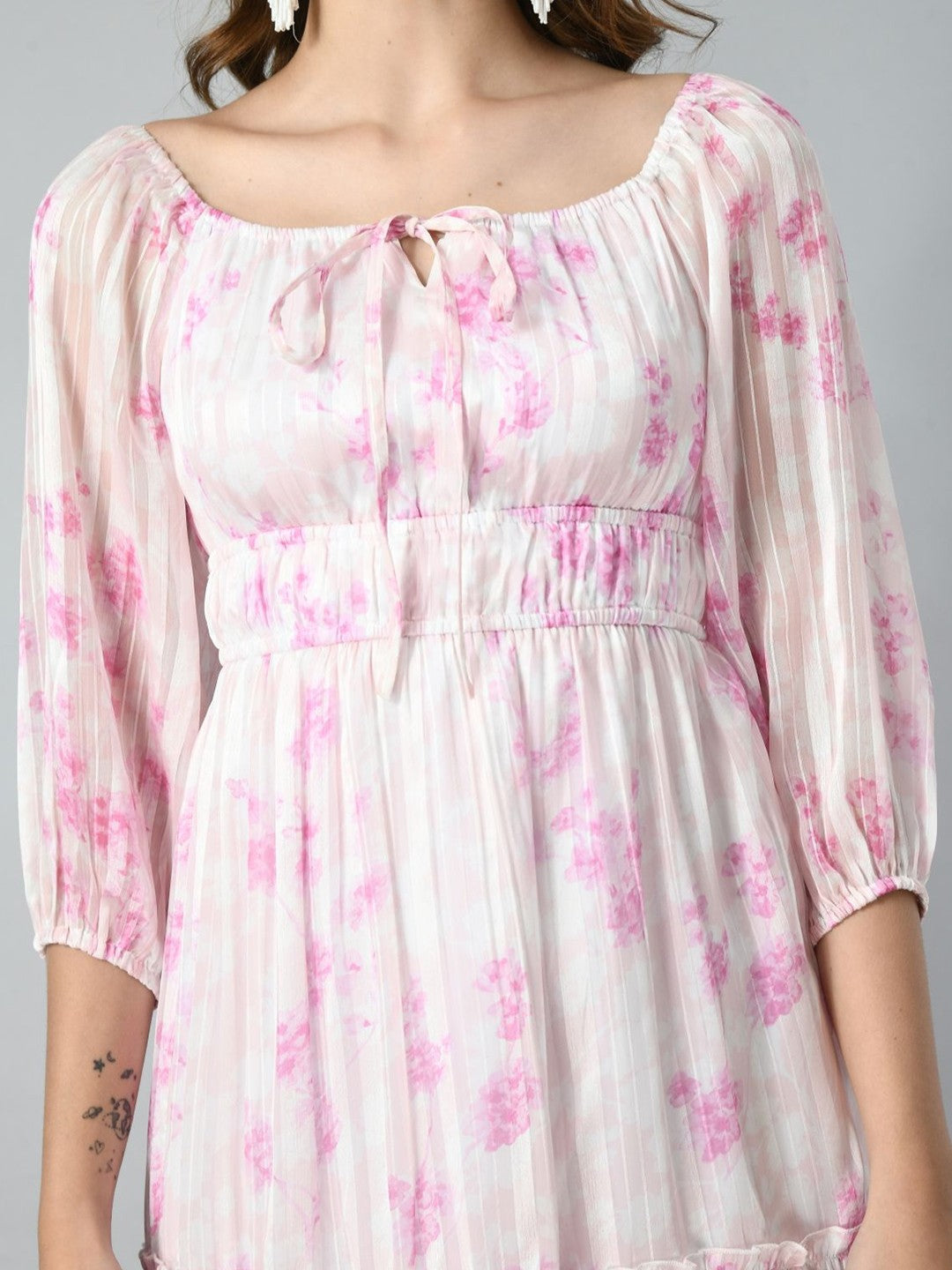 Women Floral Printed Tie-Up Neck A-Line Dress